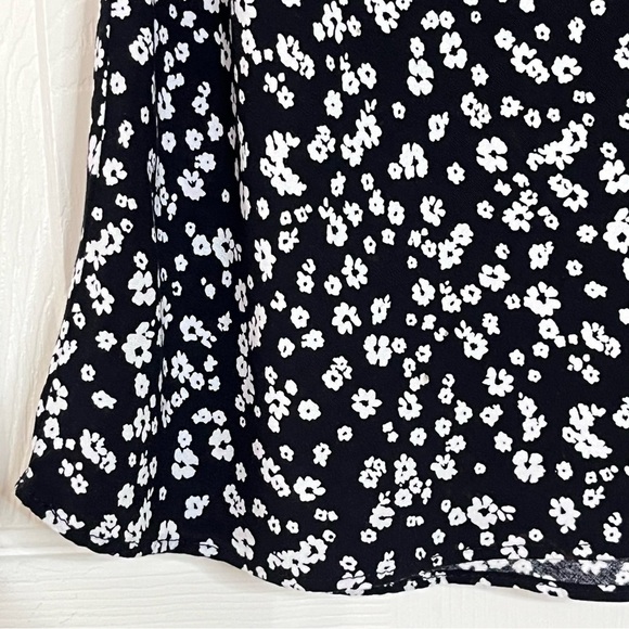 ASOS Floral Mini Skirt Black and White Size 10 - Picture 6 of 12
